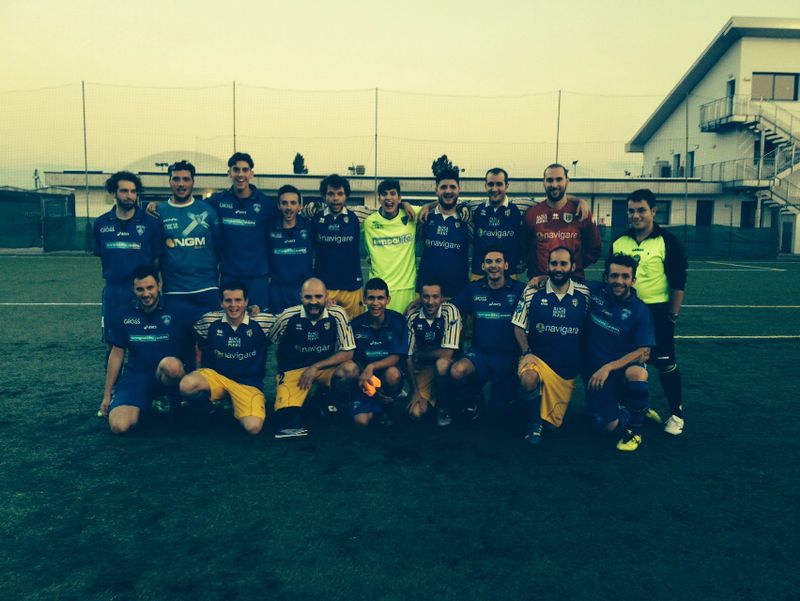 La delegazione dei tifosi azzurri al torneo della Fissc coi 'gemellati' del Parma
