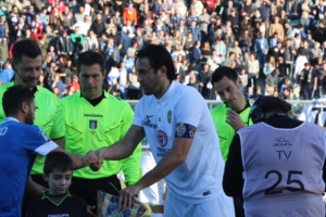 Un azione di gioco di Empoli-Hellas Verona
